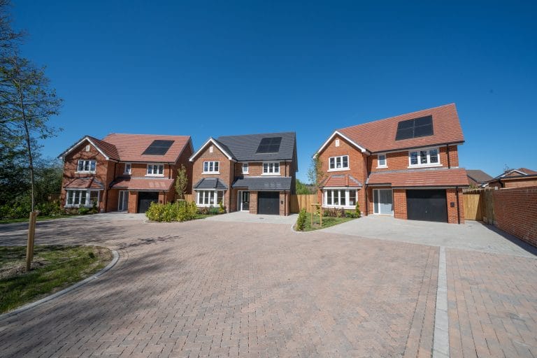 Knights_Green_Street_Scene_Plots_16-18